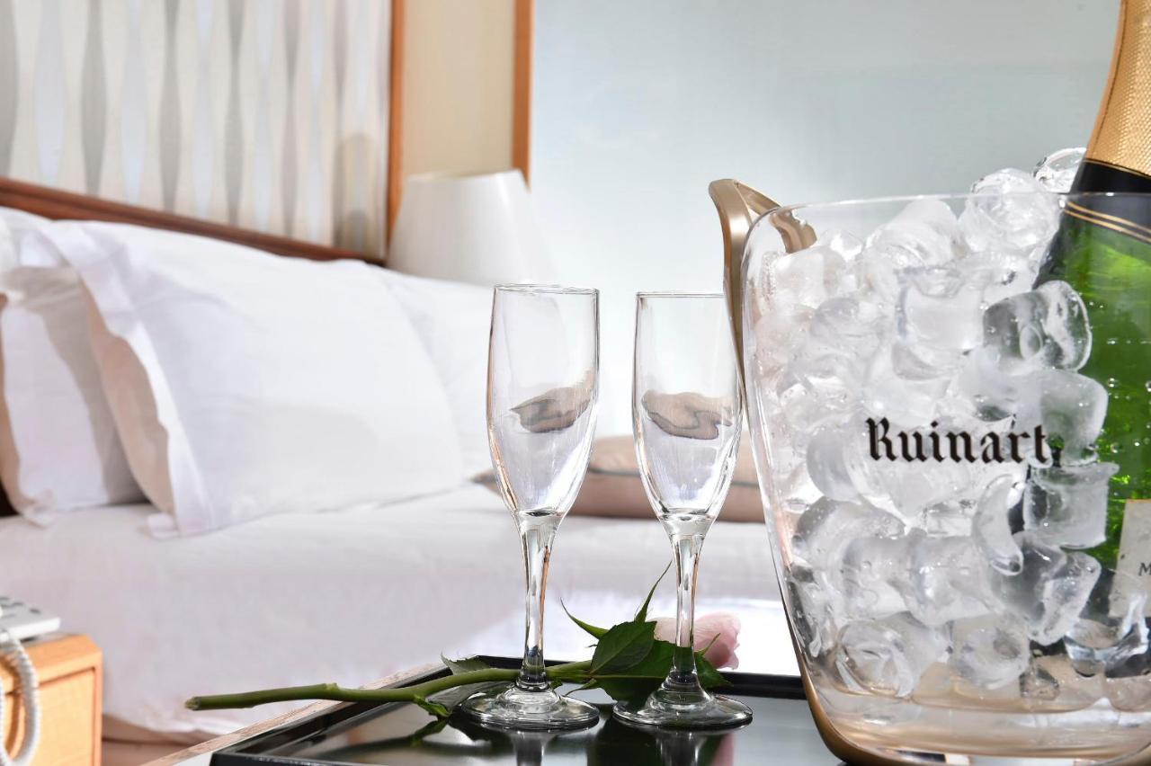 Hotel Constantinou Bros Pioneer Beach Hotel